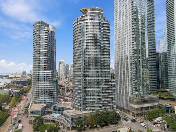 8 York St #3505, Toronto, ON M5J 2Y2