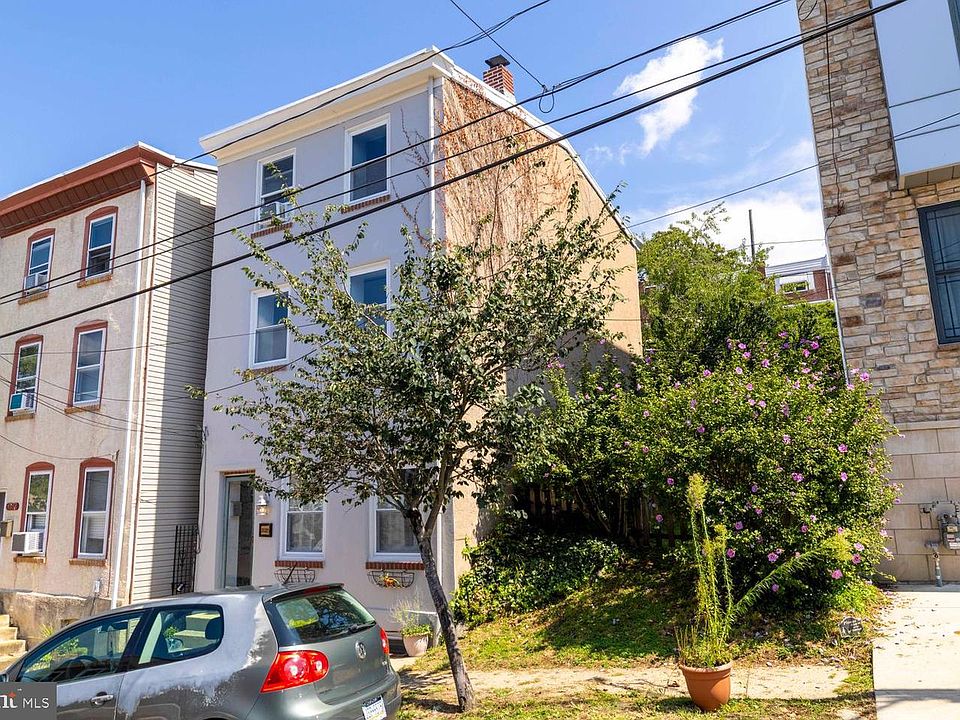 1st image of 3935 Dexter St
