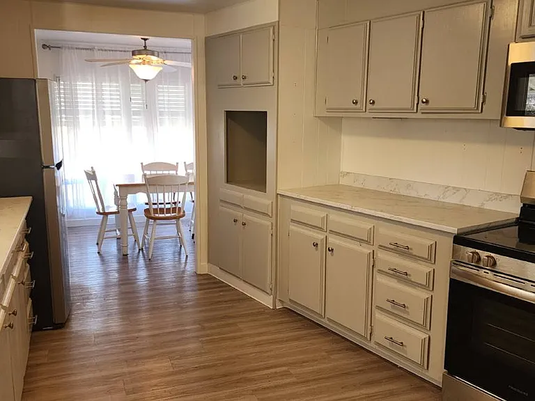 3668 Kingsland Way — Photo 10