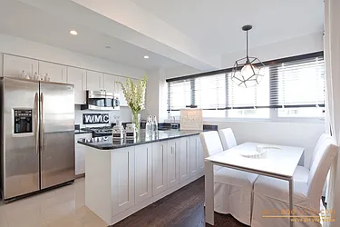 Sold by aptsandlofts.com