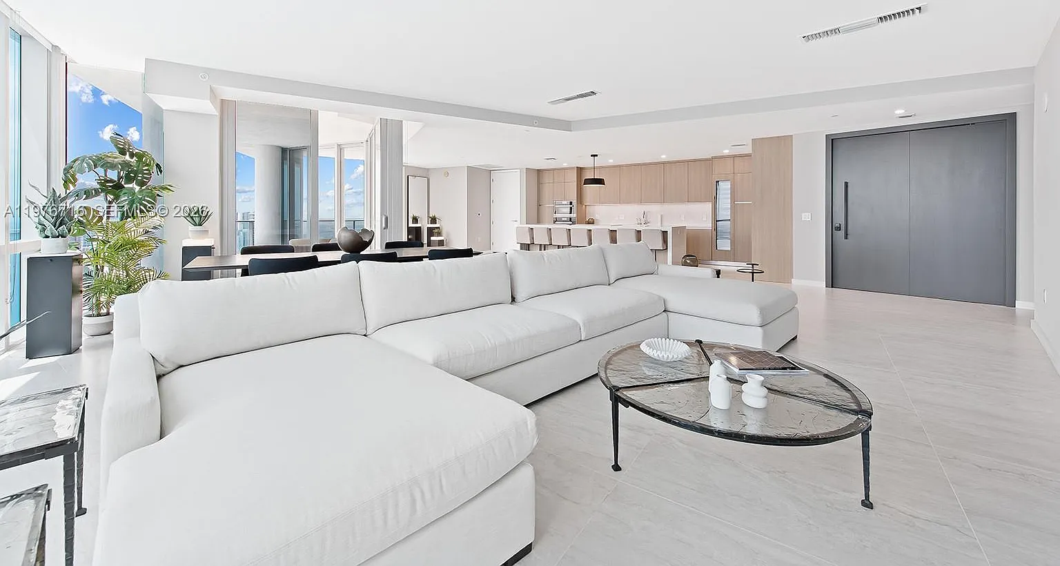 Paramount Miami Worldcent — Photo 2
