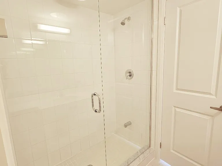 1970A Victoria Park Ave #24 — Photo 9