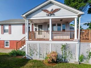 4 Standish Ave, Hull, MA 02045
