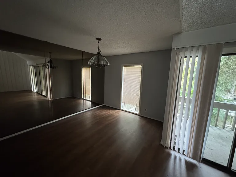 209 Crown Oaks Way — Photo 21