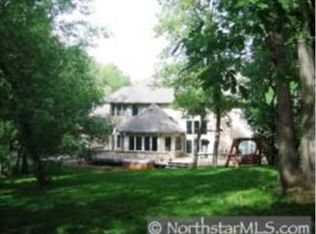 2320 S Oak Dr, Red Wing, MN 55066