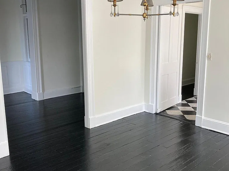 Separate diningroom
