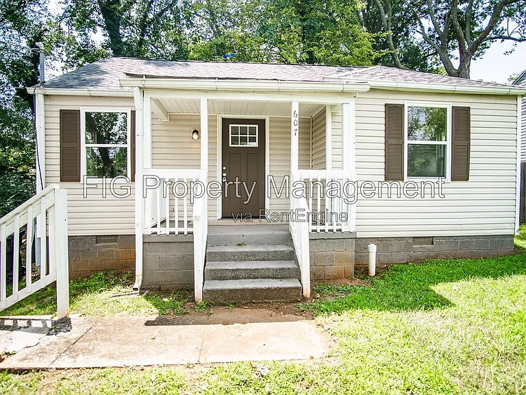 607 Hillview Rd — Photo 1