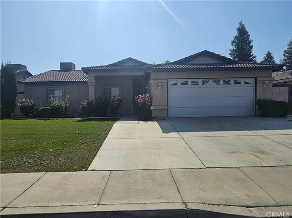 5411 Los Amigos Dr, Bakersfield, CA 93307