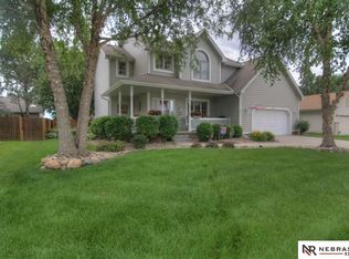 20613 Laramie Rd, Elkhorn, NE 68022