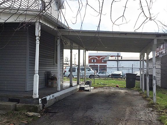 4th image of 119 W McKibben St