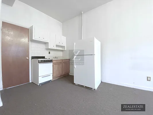 Rented by ZealEstate Group Inc | media 12