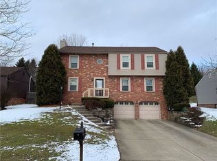 831 Glendale Ct, Cranberry Township, PA 16066