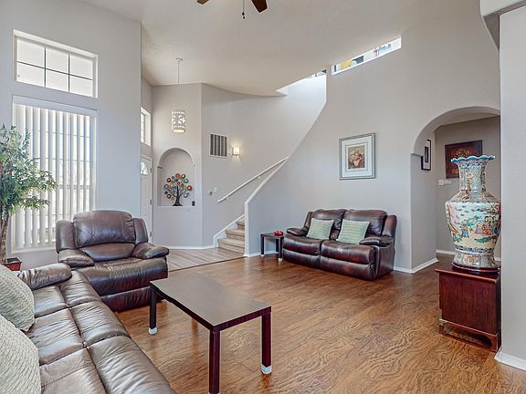 4th image of 7509 Laster Ave NE