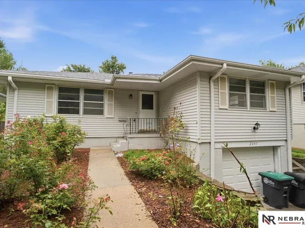2047 N 70th St, Omaha, NE 68104