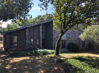 1820 Robin Rd, Edmond, OK 73034