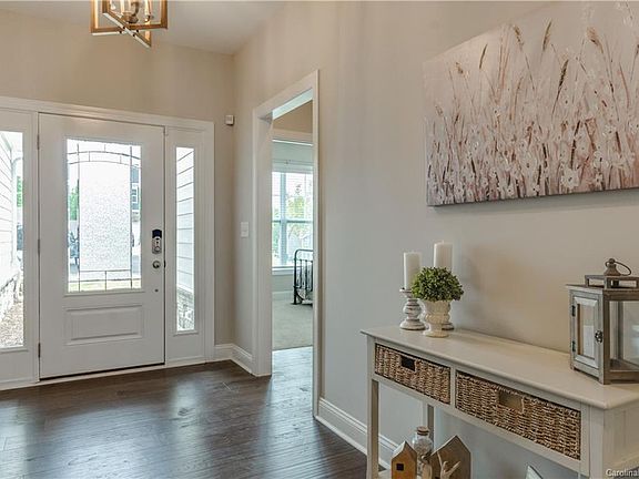 3rd image of 1132 Waterlily Dr