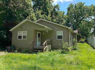 511 W Rigdon St, Carbondale, IL 62901