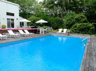 15 Forrest Dr, Southampton, NY 11968