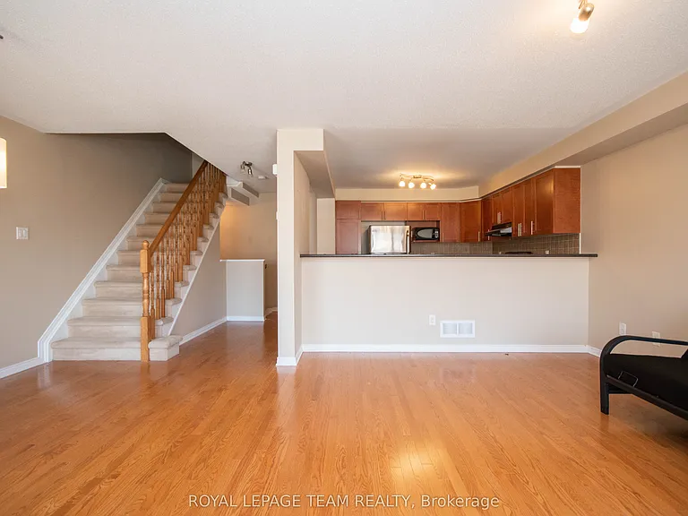 304 Citiplace Dr — Photo 14