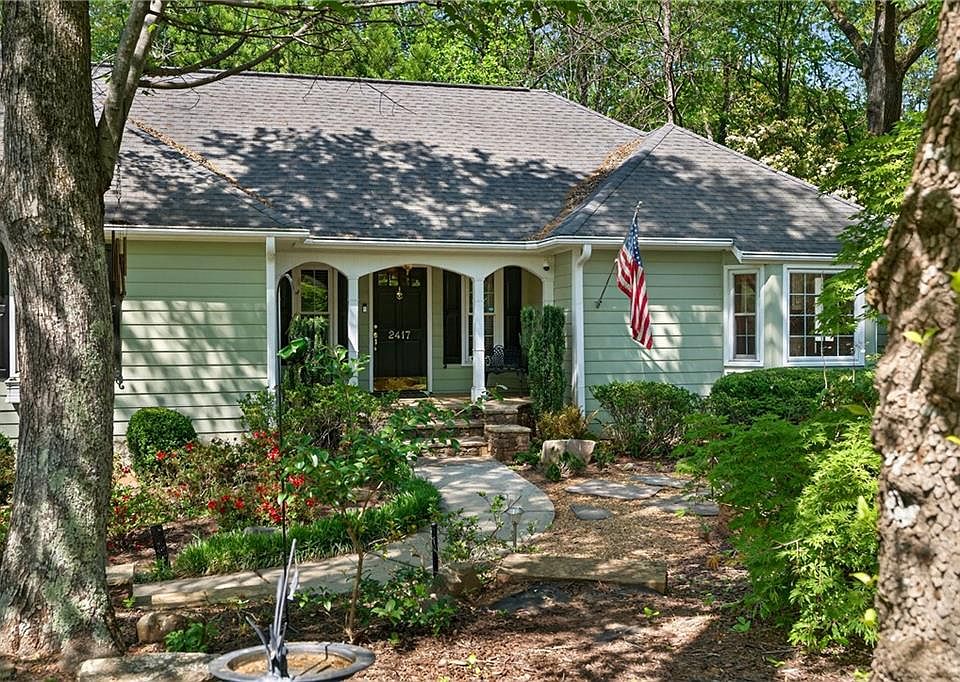 1st image of 2417 Stockton Dr