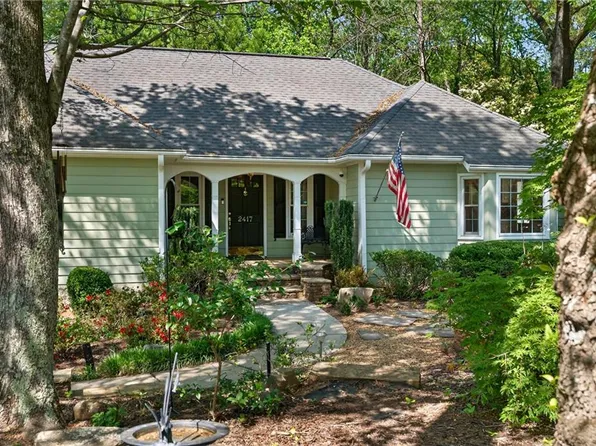 2417 Stockton Dr, Marietta, GA 30066