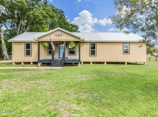 1423 Thomassee Rd, Arnaudville, LA 70512