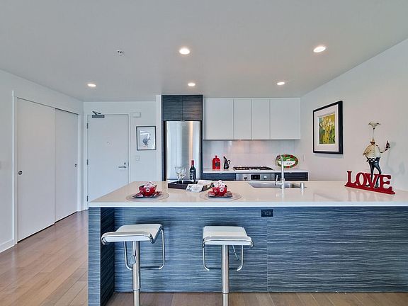 5th image of 1688 Pine St #W908