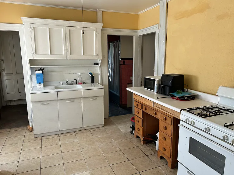 68 Mechanic St #2 — Photo 6