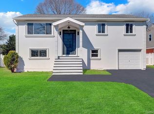 116 Southern Boulevard, Hauppauge, NY