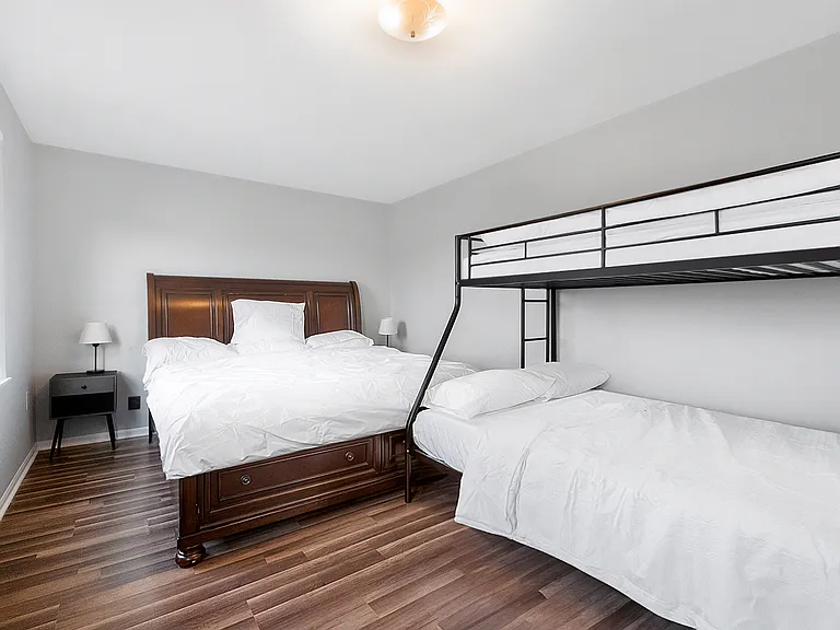 101 Oak St #2 — Photo 9