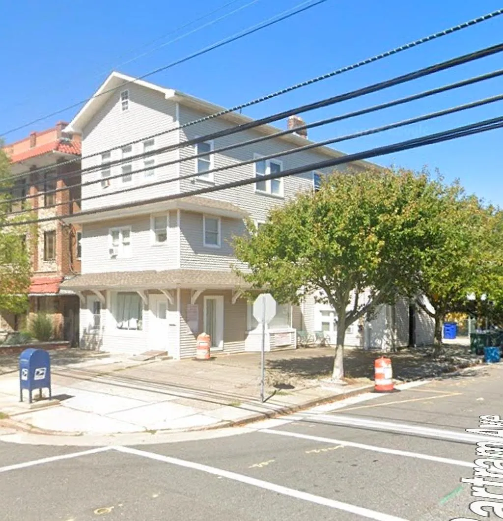 4403 Atlantic Ave - Office — Photo 4