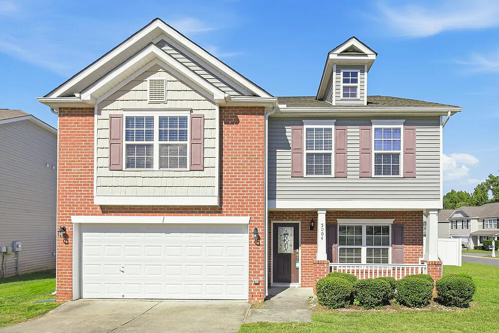 4 bed, 2.5 bath, 2229 sqft, $2,185 — Photo 1