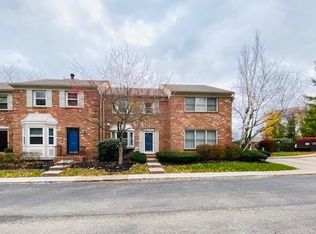 9103 Dominion Cir, Cincinnati, OH 45249