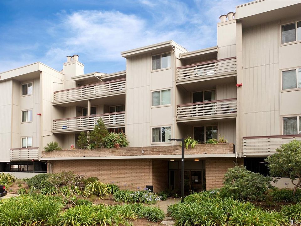 1st image of 353 Philip Dr APT 302