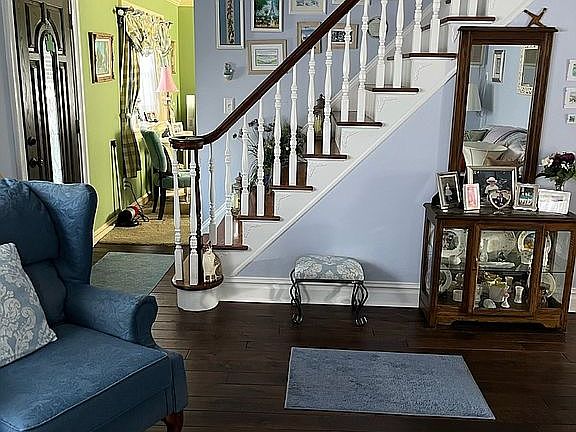 3rd image of 24 Ruxton St