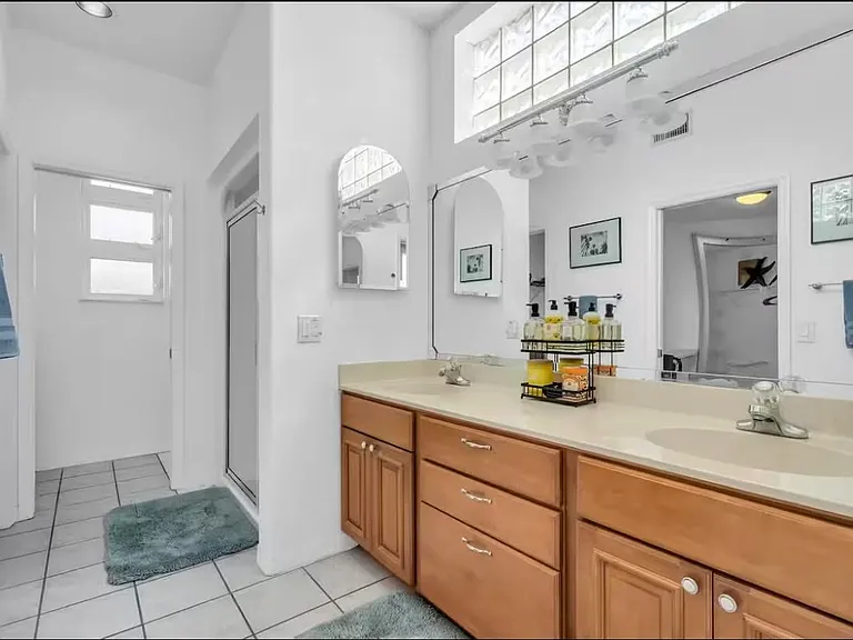 14249 Gulf Blvd — Photo 21