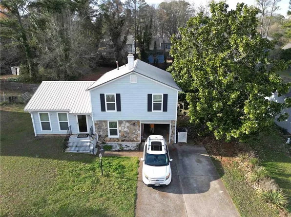 2995 Meadow Wood Ct, Lawrenceville, GA 30044