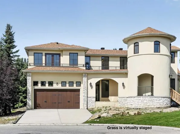 8 S Spring Valley Ln SW, Calgary, AB T3H 4V2