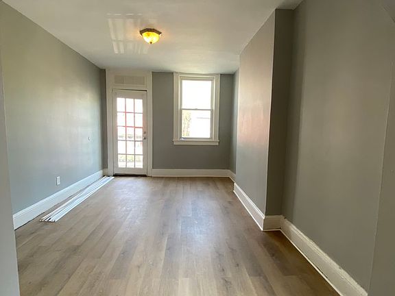5th image of 619 N 32nd St APT C