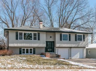108 Post Rd, Iowa City, IA 52245