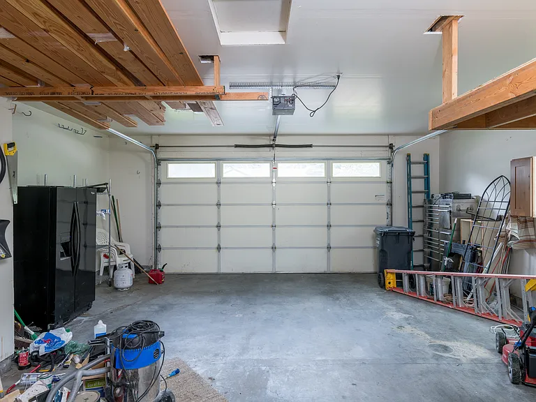 640 Northstar Dr — Photo 17
