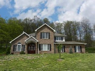 10117 Golf Creek Dr NE, Cumberland, MD 21502