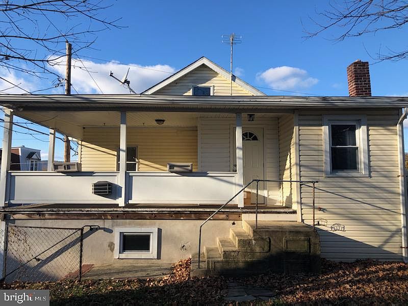 1st image of 20 Haven St