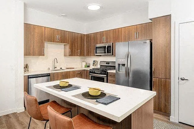 3630 Westminster Ave — Photo 3