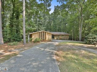 649 Lees Lake Rd, Fayetteville, GA 30214