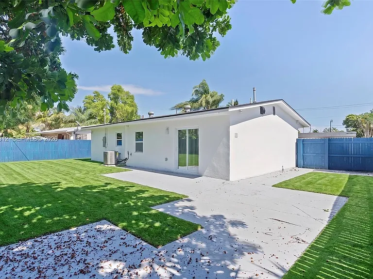 1473 NE 30th Ct — Photo 36