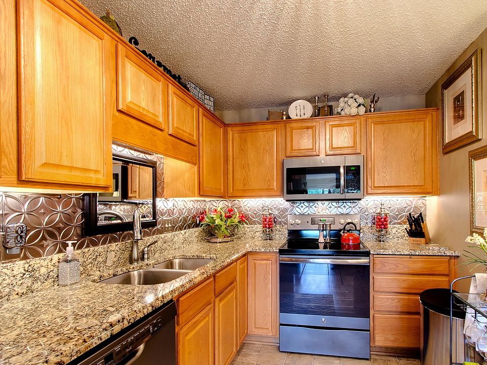 1st image of 15400 Chippendale Ave #301