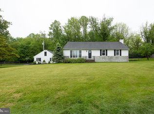 40 McConnell Dr, Glenmoore, PA 19343