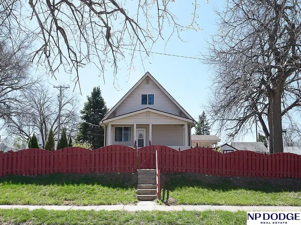 3801 Monroe St, Omaha, NE 68107