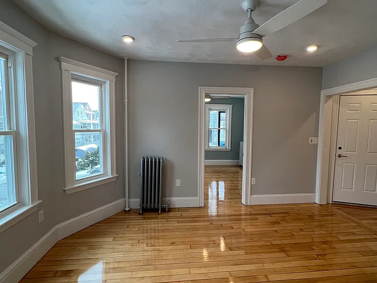 11 Burnham St #2F — Photo 11